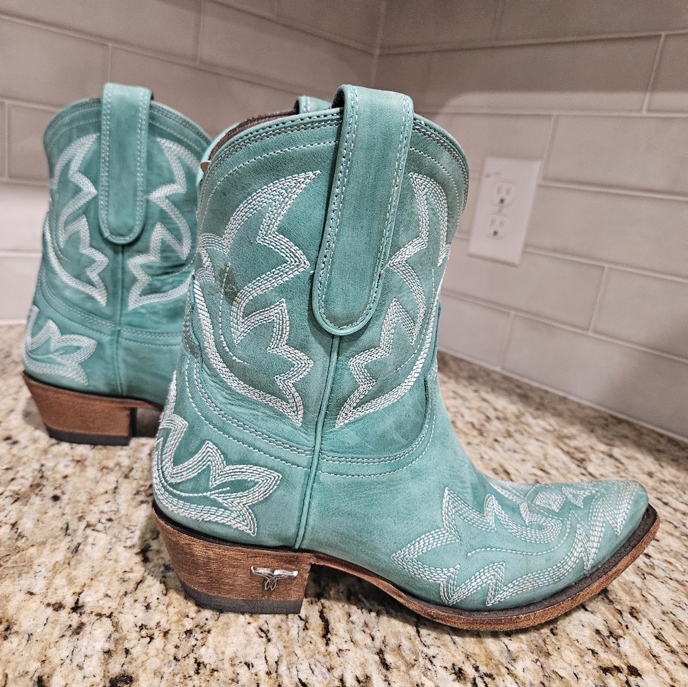 Lane Turquoise Western Boots, 7 1/2